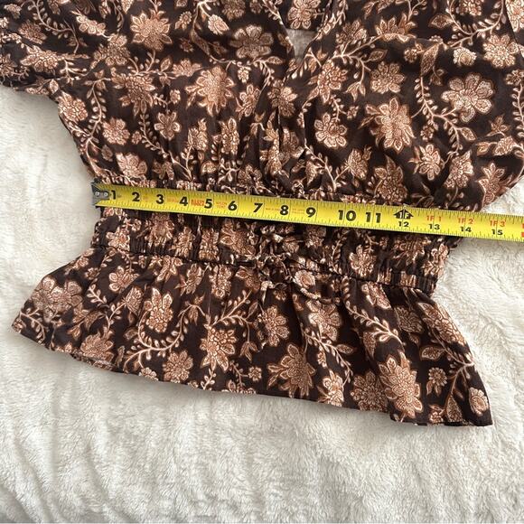 10 Crosby Derek Lam Size 8 Puff Sleeve VNeck Rhea Blouse Top Resort Brown Floral - Picture 14 of 14
